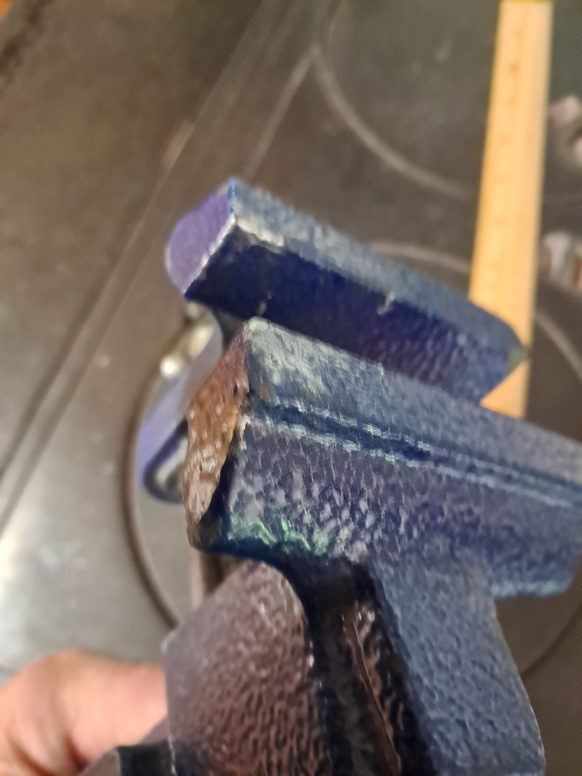 Wilton 150 Clamp-On Bench Vise, 3in Jaw Width 2.5 Jaw Opening