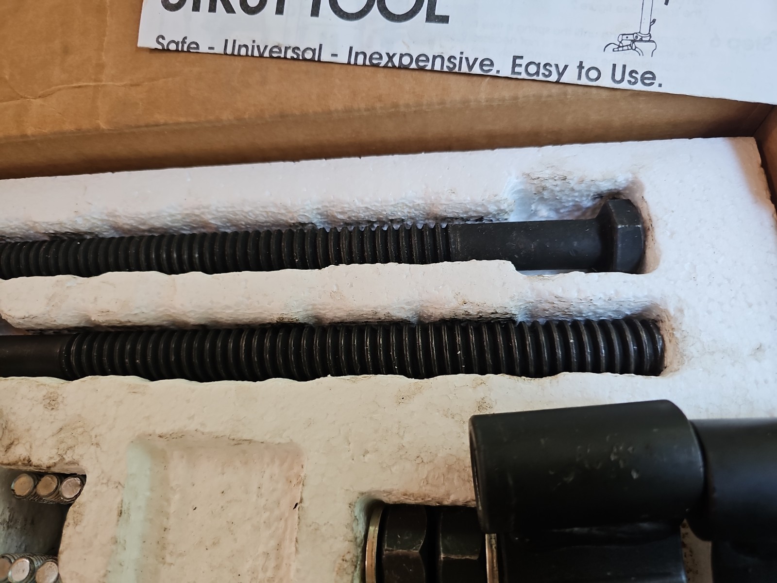 LISLE 62300 McPherson Strut Tool Spring Compressor Safe Universal As shown-