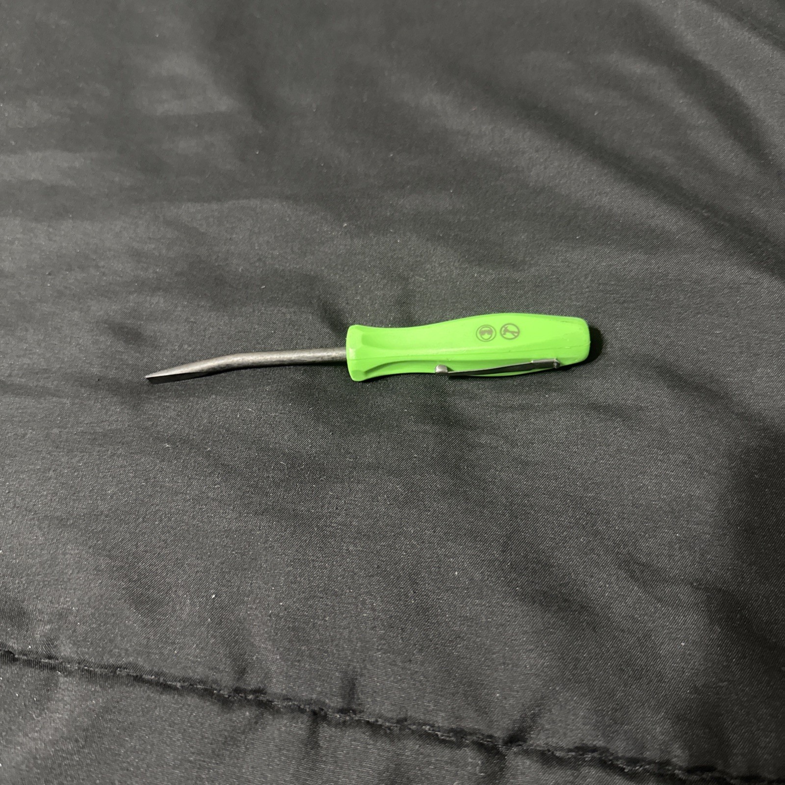 Snap-on Tools USA NEW GREEN 5″ Length Angle Tip Mini Pocket Prybar PBMB5