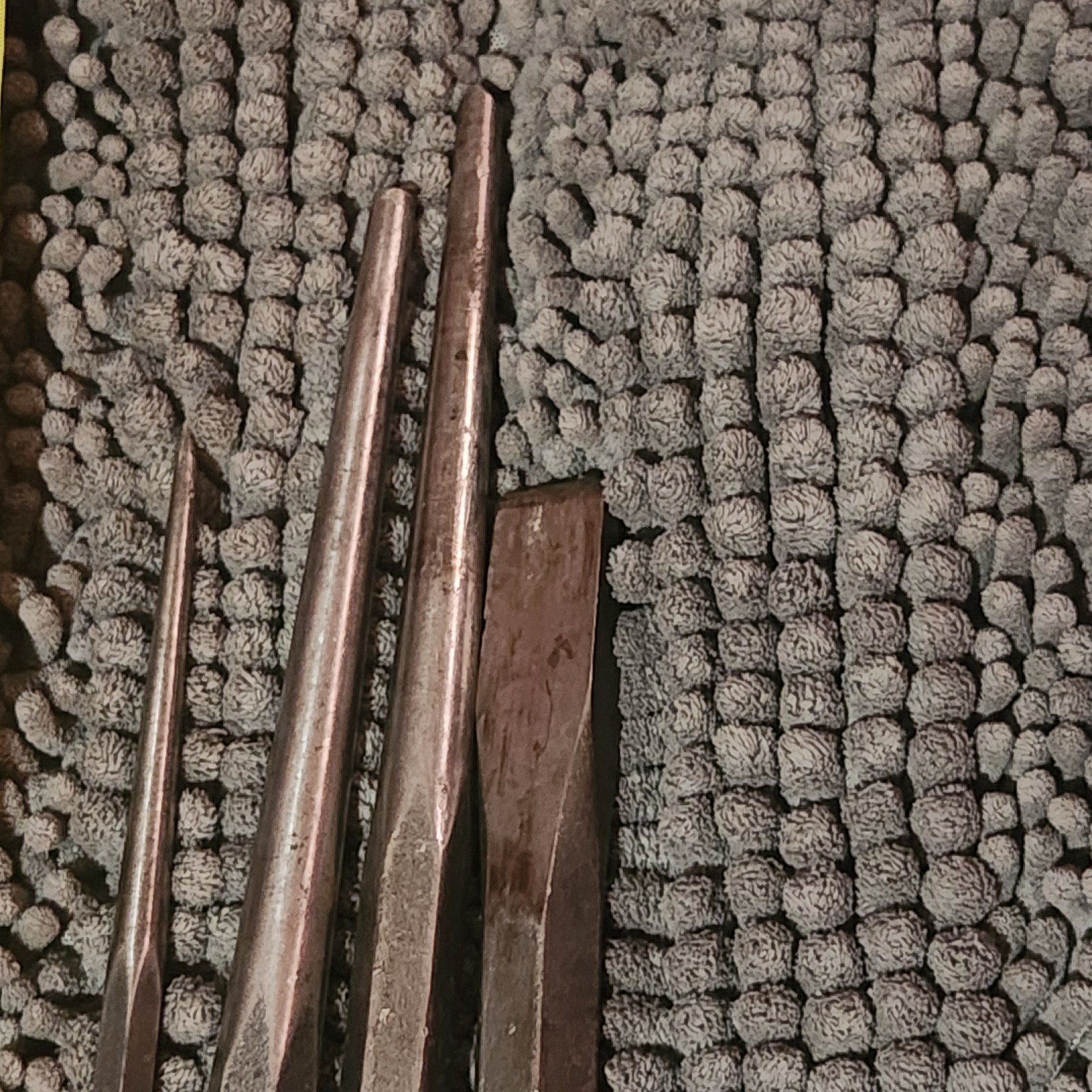 Mac Tools DP10, DP8 & DP5 Punches & C28 Chisel (4 total pieces in lot)