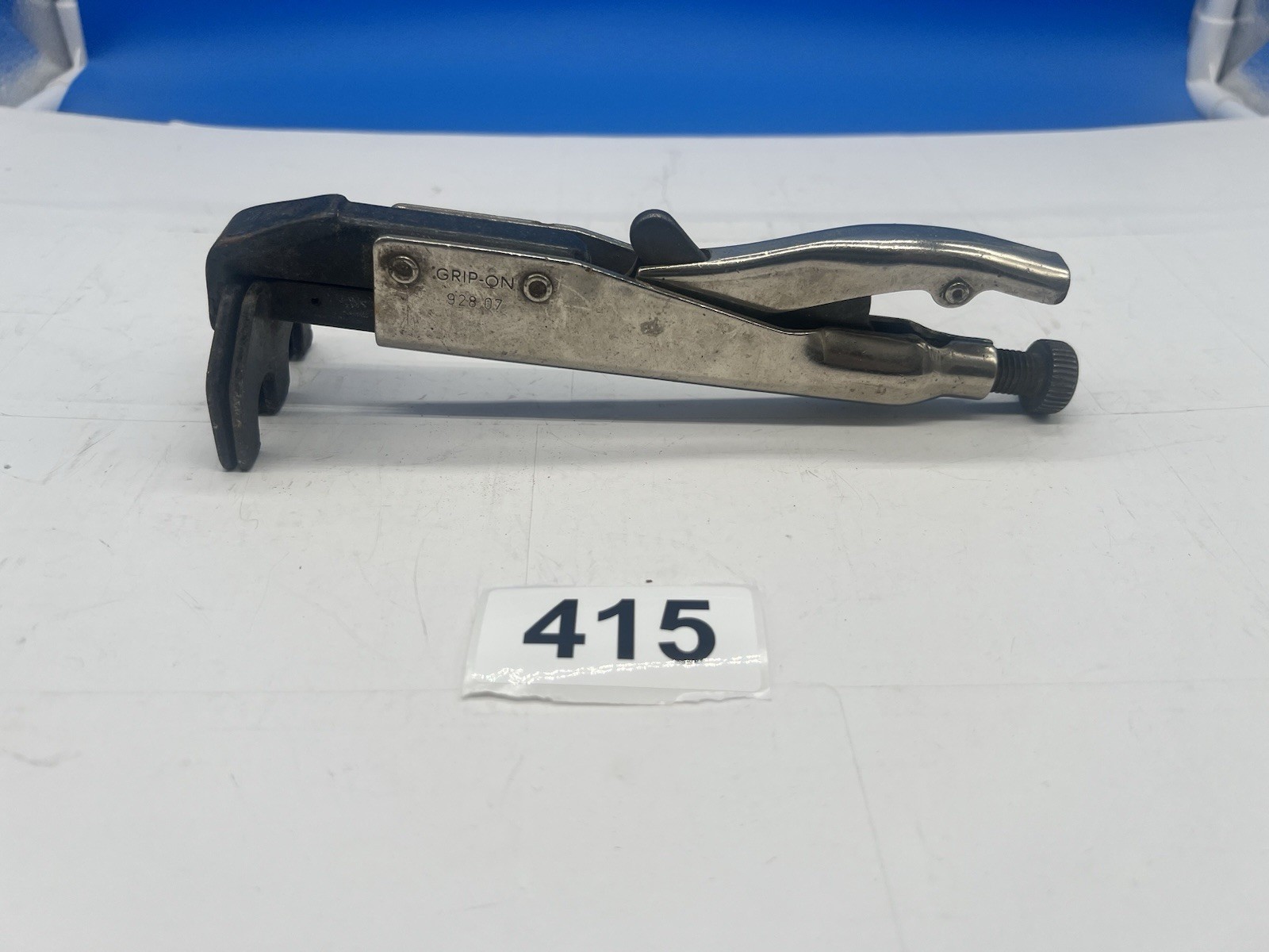 Grip-On 7″ “M” Shaped Axial Locking Chrome Pliers No 92807