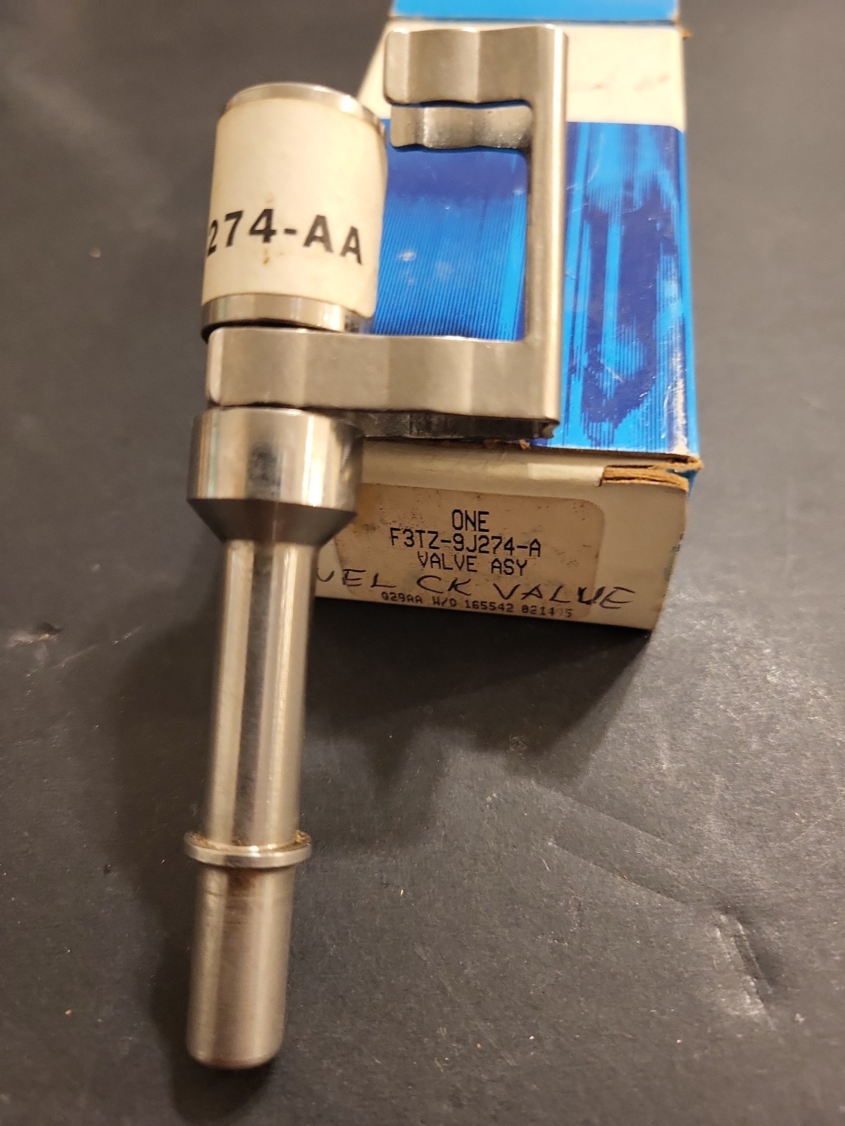 FORD Genuine OEM F3TA-9J274-AA Fuel Pump Cross-Flow Check Valve NOS Old Stock