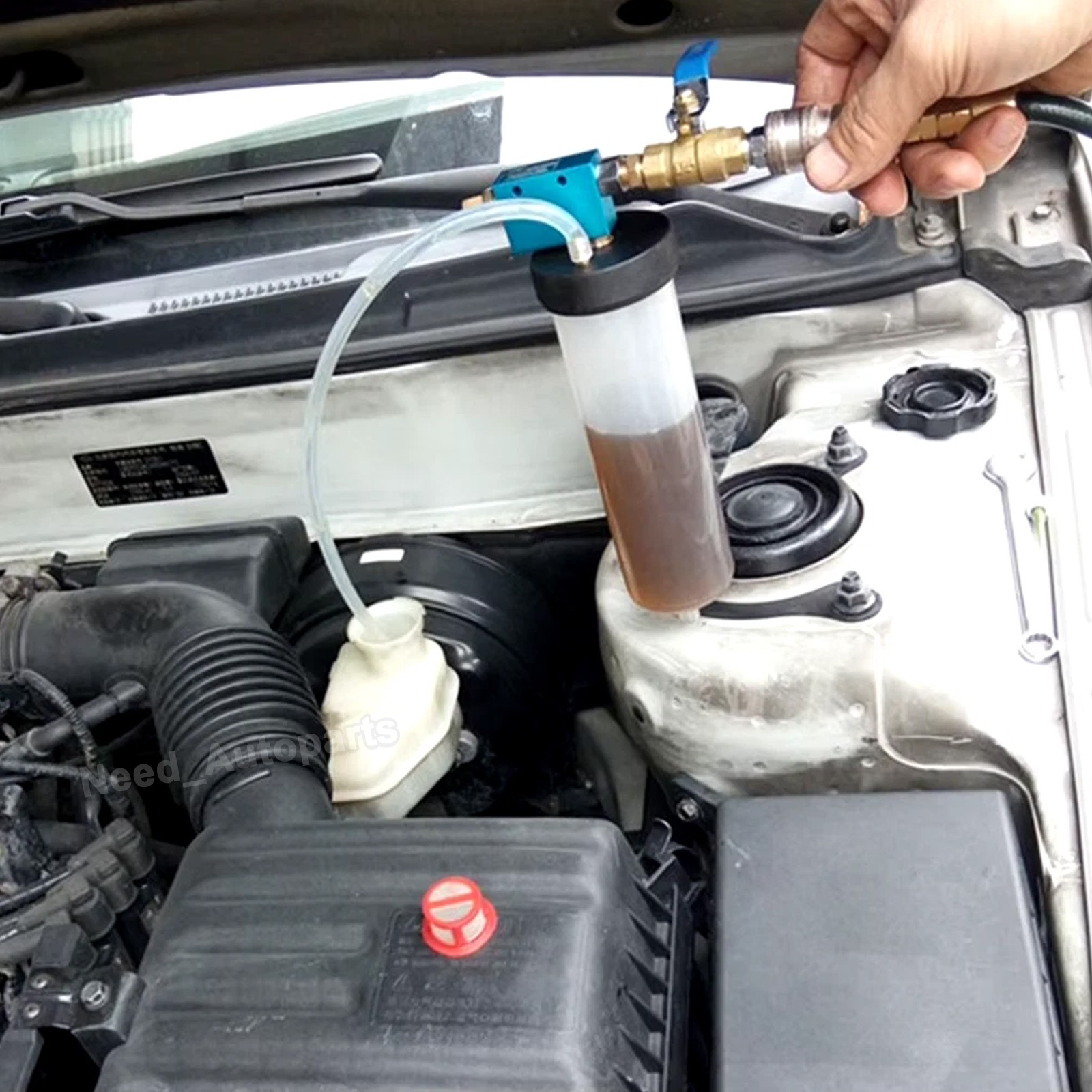 1*Car Brake Fluid Oil Change Replacement Tool Pneumatic Vacuum Bleeder Extractor