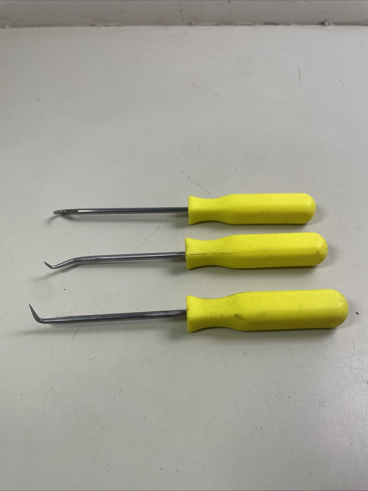 Mac Tools Yellow Handle 3 Piece Mini Pick Set PS22Y PS23Y PS24Y Good Condition