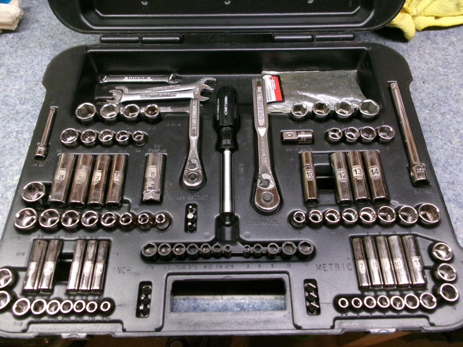 Craftsman USA 117 Piece Mechanic Tool Set with Case No 34117