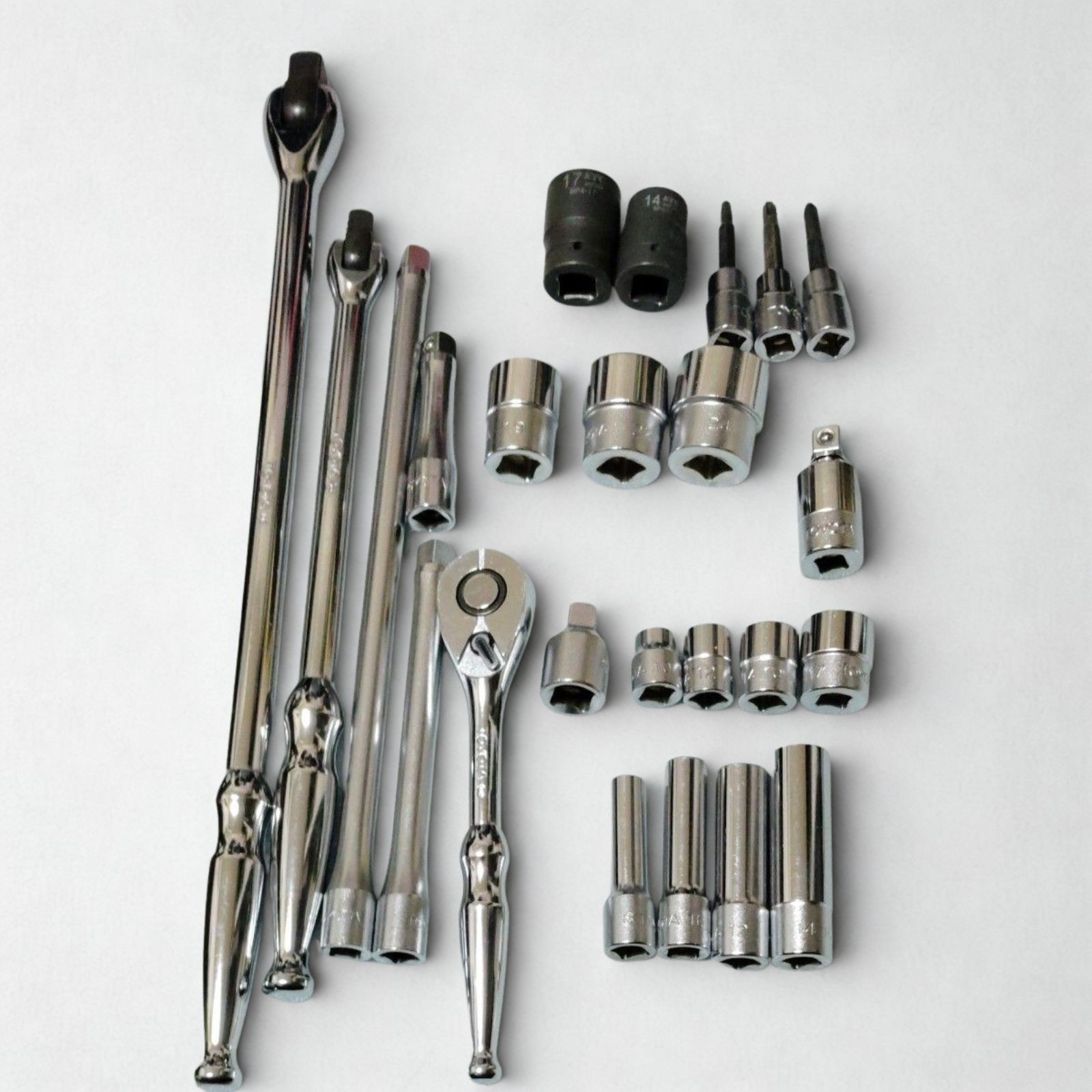 Vintage TOYOTA KTC Ratchet Socket Wrench Set OEM Tool Kit Japan Near Mint