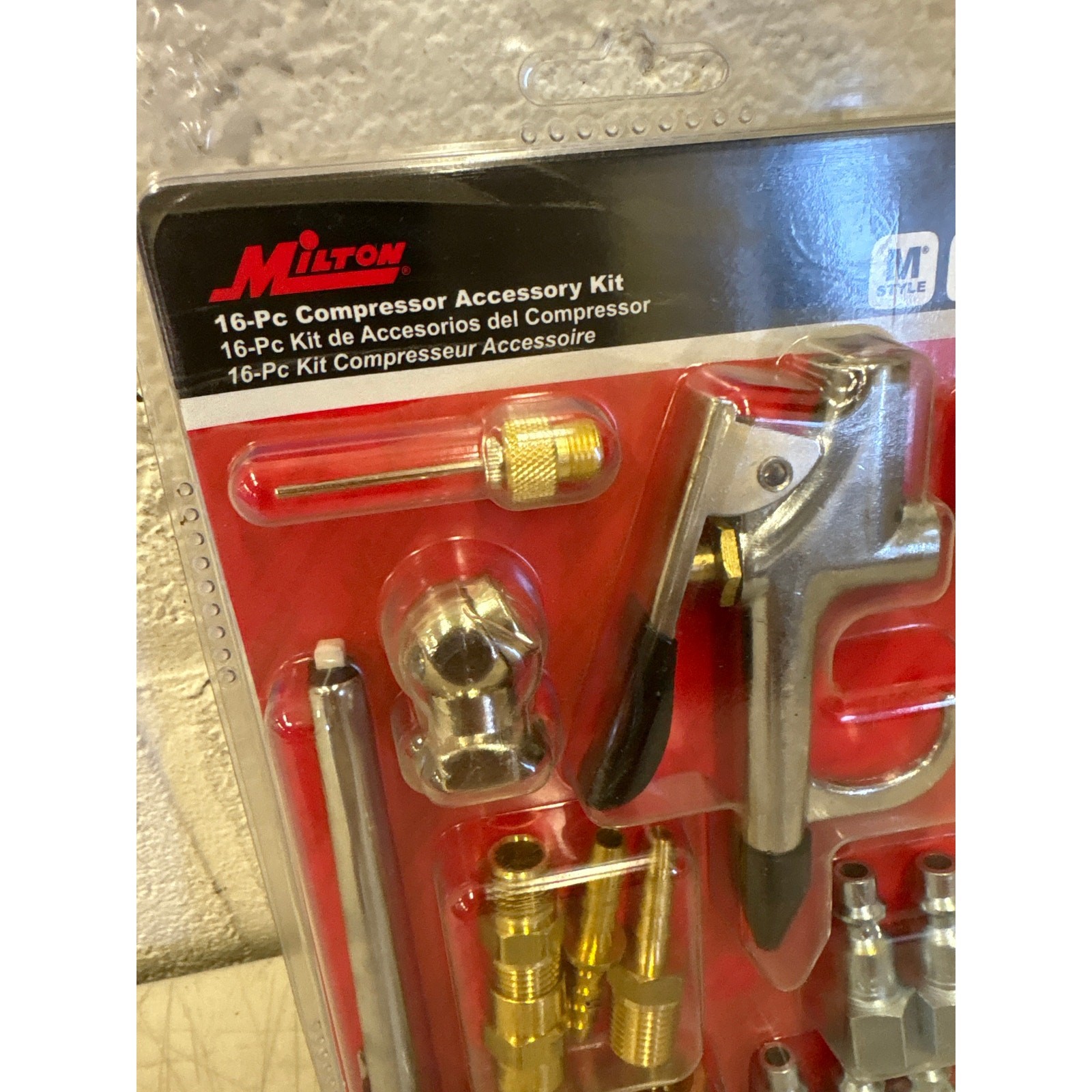 Milton Industries M Style 1/4″ NPT Compressor Starter Kit – 16 Piece, Air Tools