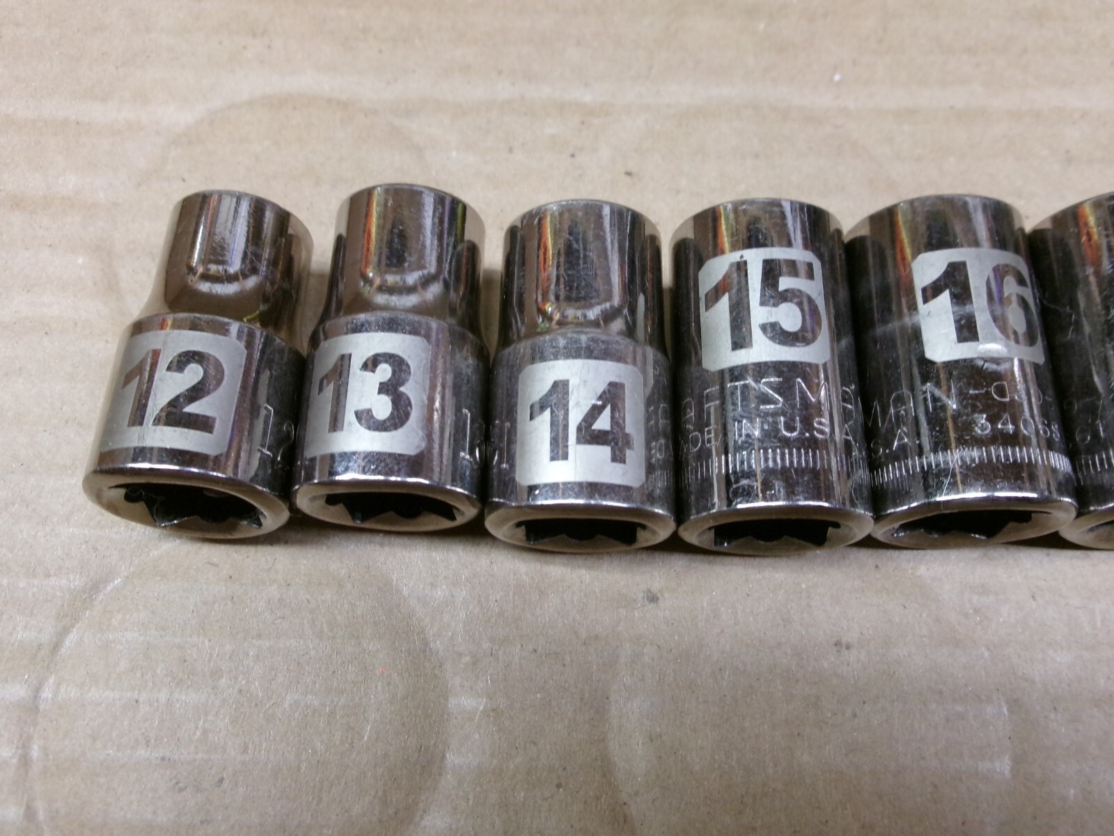 Craftsman USA 9 Piece 1/2″ Drive Metric 12-Point Easy Read Socket Set / Lot
