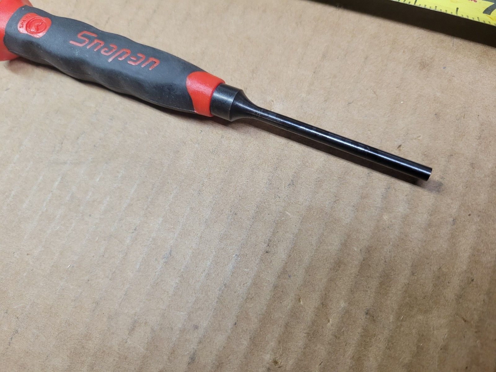 Snap On 5/32″ Pin Punch With Red / Black Comfort Handle Grip No PPSG105