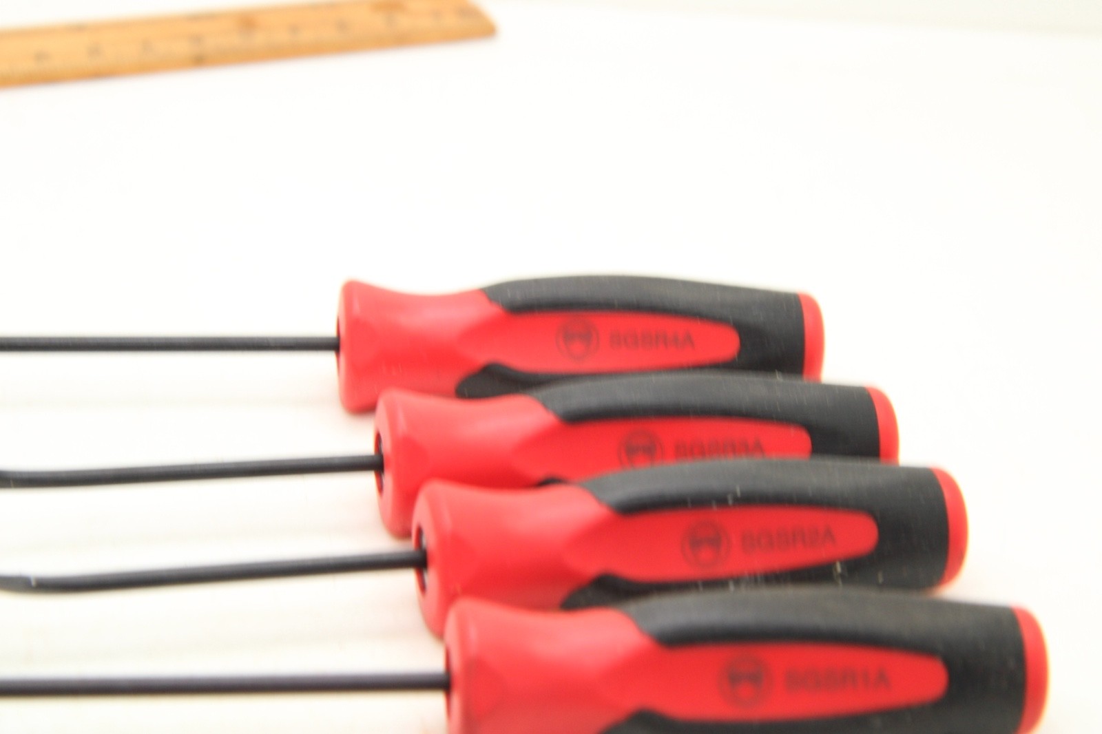 Snap-on Tools SGSR104AR 4 Piece Seal Removal Set Red/Black Soft Grip USA