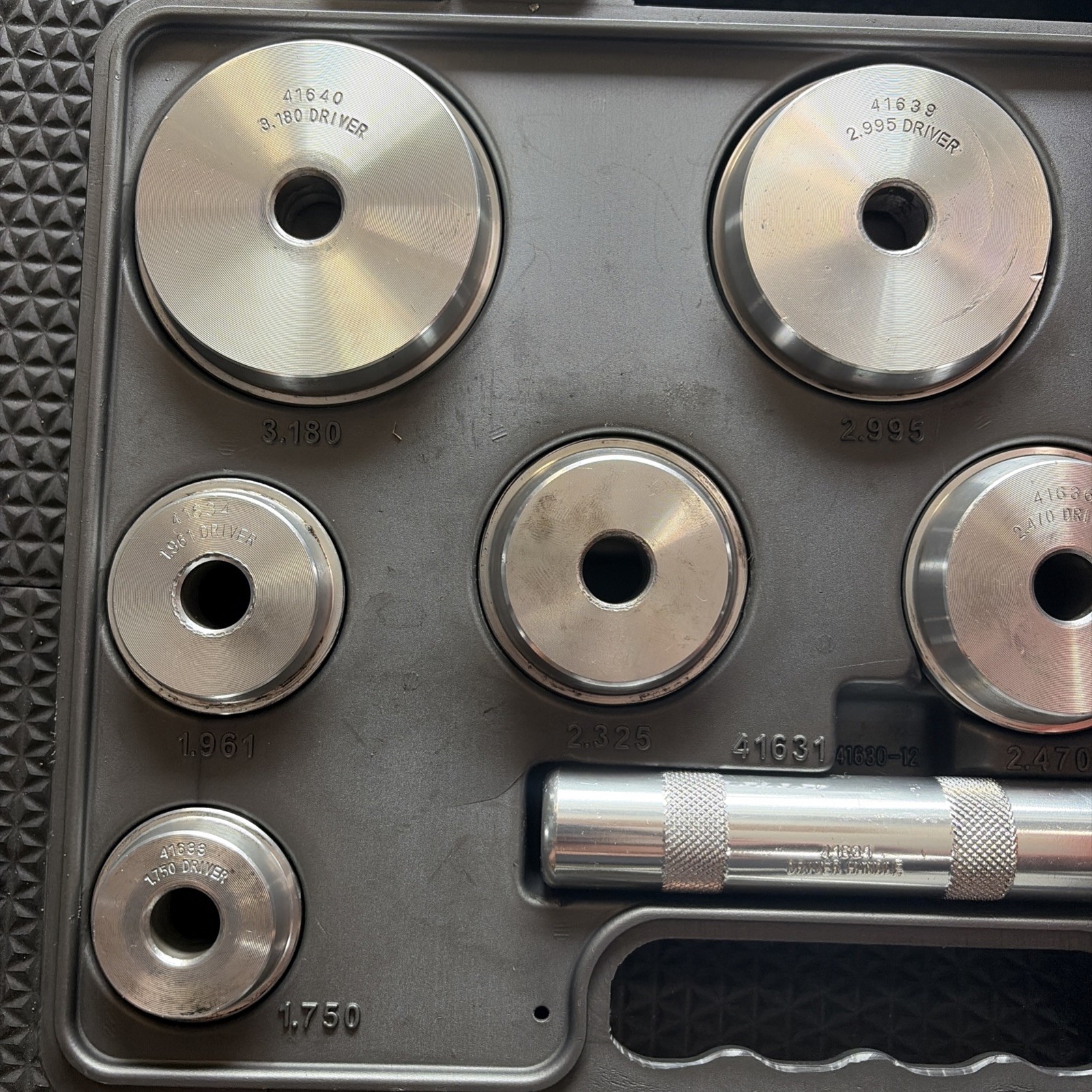 Used KD Tools 41630 Bearing Race & Seal Kit