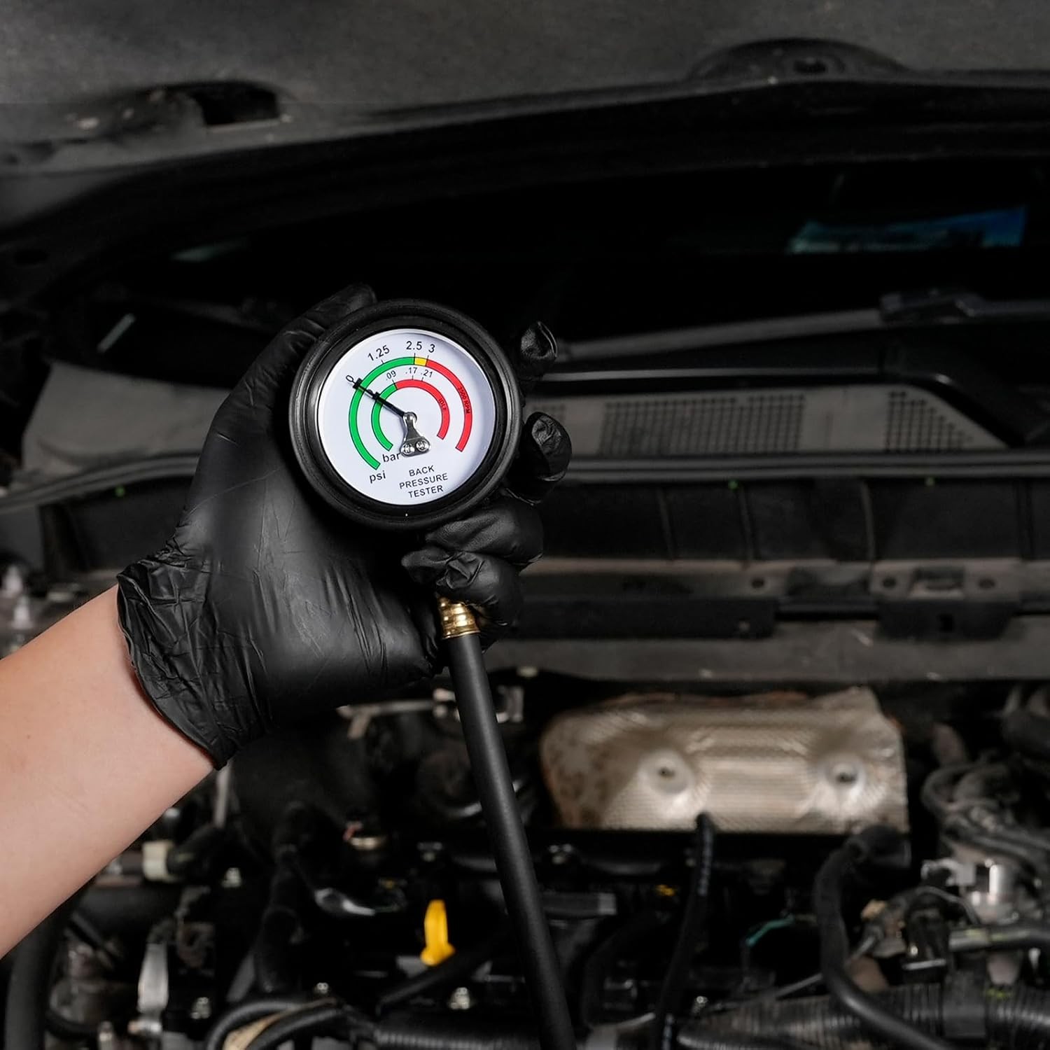 Exhaust Back Pressure Tester Gauge with Dual Scale (psi/Bar), 5-Ft Hose,Adapter