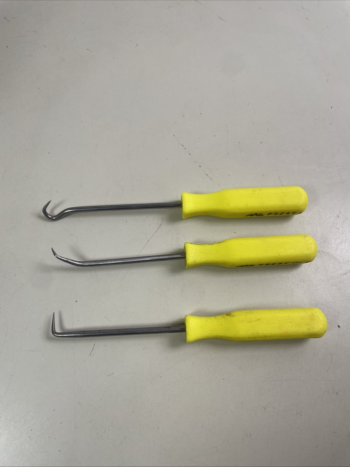 Mac Tools Yellow Handle 3 Piece Mini Pick Set PS22Y PS23Y PS24Y Good Condition