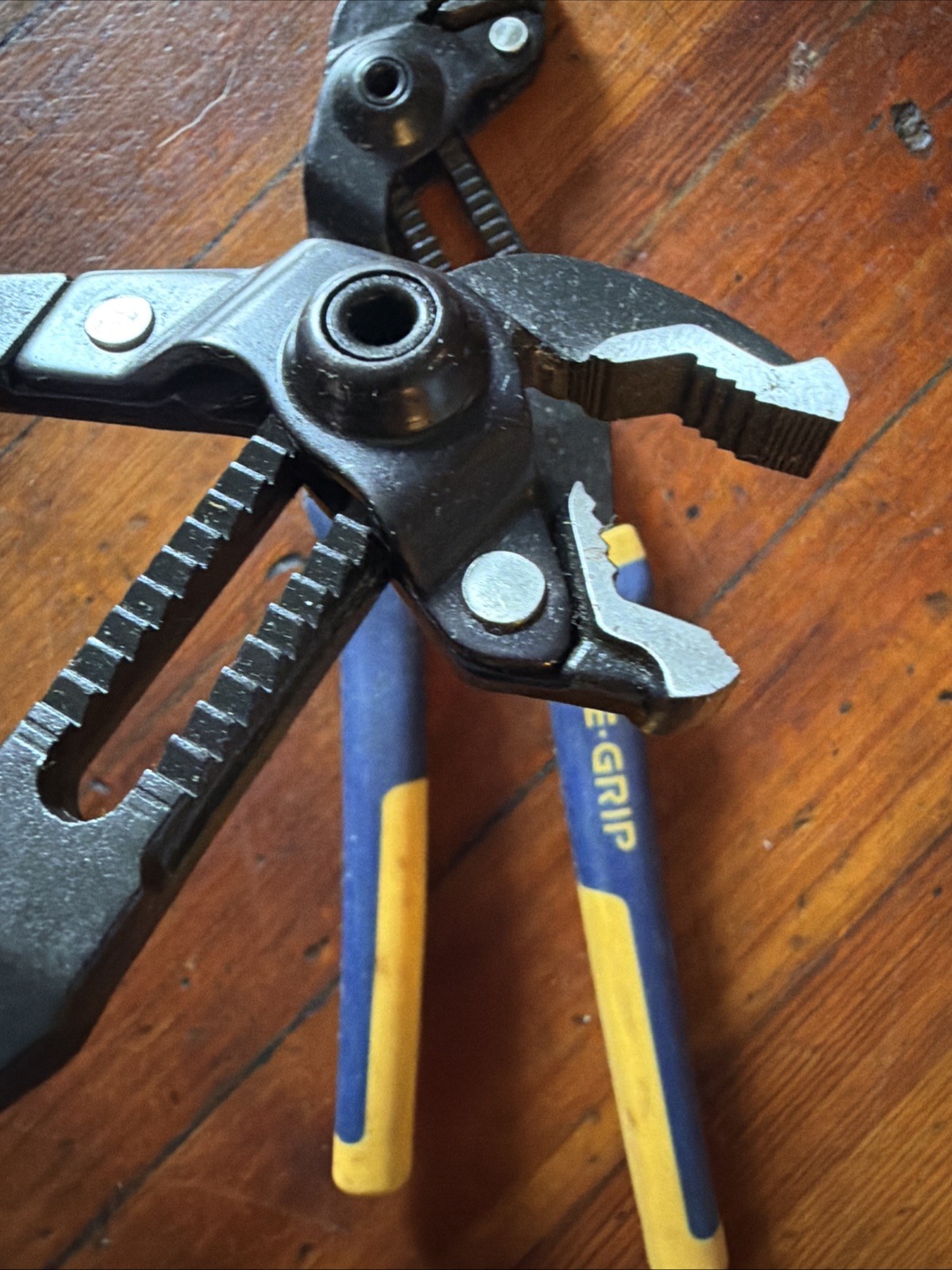 IRWIN Tools VISE-GRIP GrooveLock Pliers Set, 2-pack (8″, 10″), Blue/Yellow