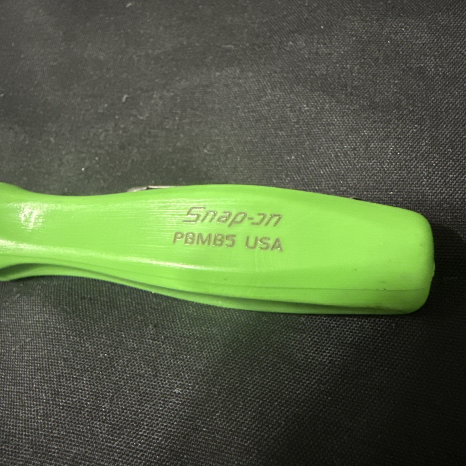 Snap-on Tools USA NEW GREEN 5″ Length Angle Tip Mini Pocket Prybar PBMB5