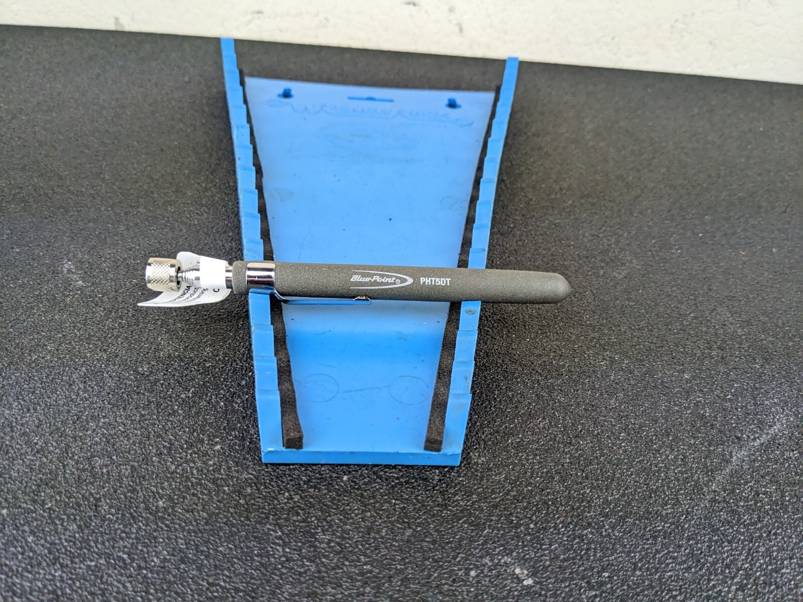 #bi672 BLUE POINT MAGNETIC PICK UP PHT5DT *TITANIUM* Gray TELESCOPING TO 25.5″