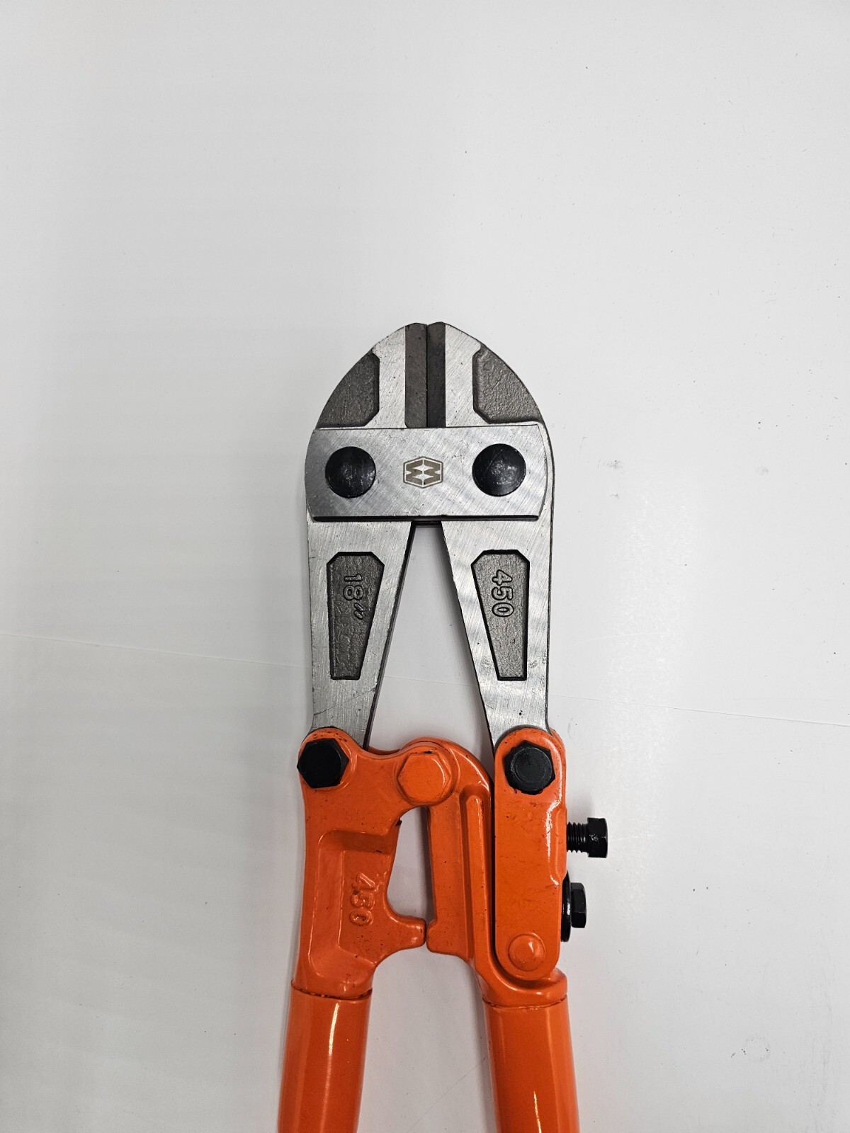 Wadfow 18″ Medium Size Bolt Cutter Soft Grip Rubber Ergonomic Handle Cutter 450