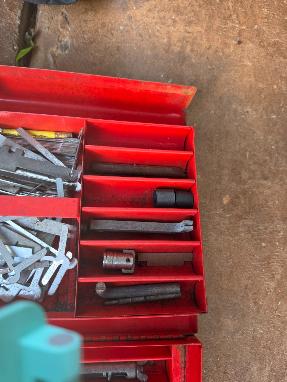 1950 SNAP ON tool box VINTAGE CARBURATOR ADJUSTMENT TOOLS SOCKETS MEASURE TOOLS