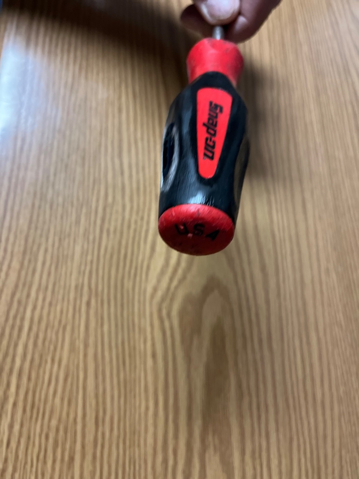 SNAP ON SGA1710B – RED/BLACK COMFORT GRIP HANDLE -16″ LONG – LOC#271