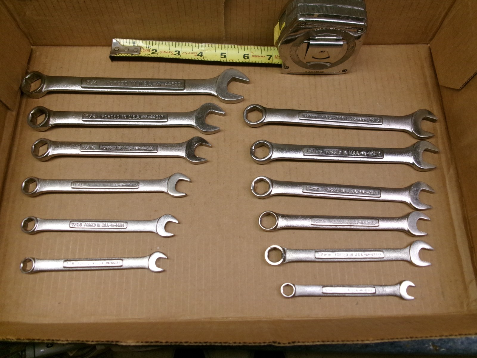 Craftsman 12-Piece 6-Point Metric Combination Wrench Set / Lot
