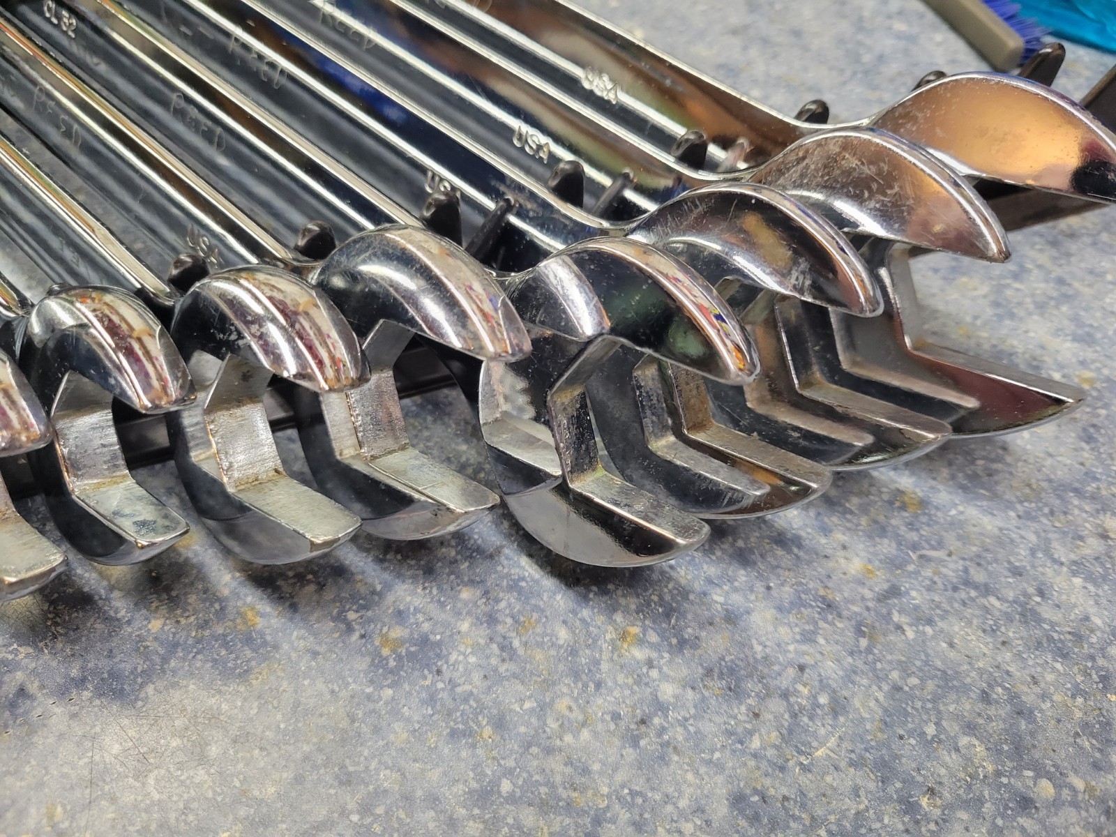 Mac Tools USA 16-Piece SAE Long Combination Wrench Set 1/4″ – 1-1/4″