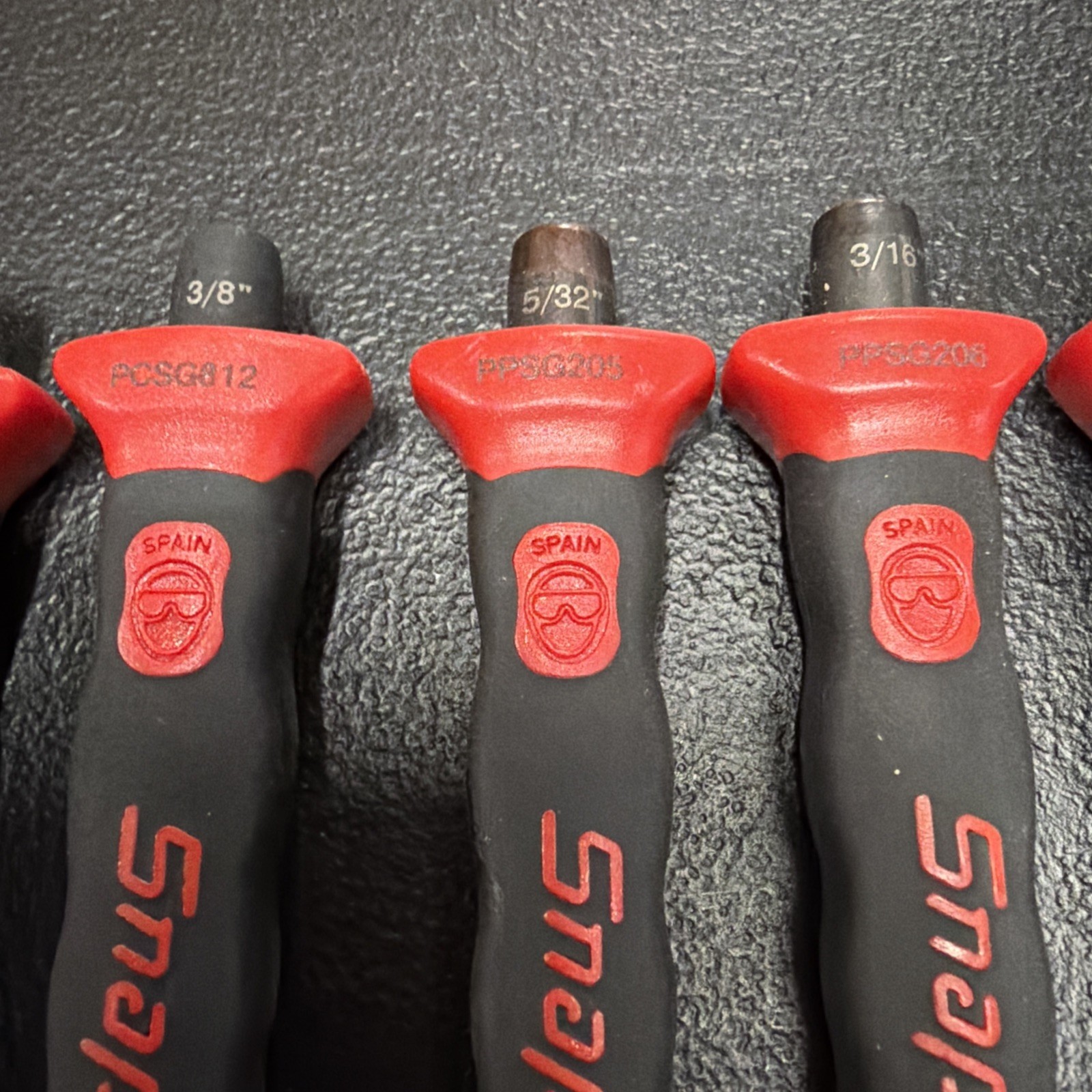 Snap On 10 pc Soft Grip Punch and Chisel Set PPCSG710