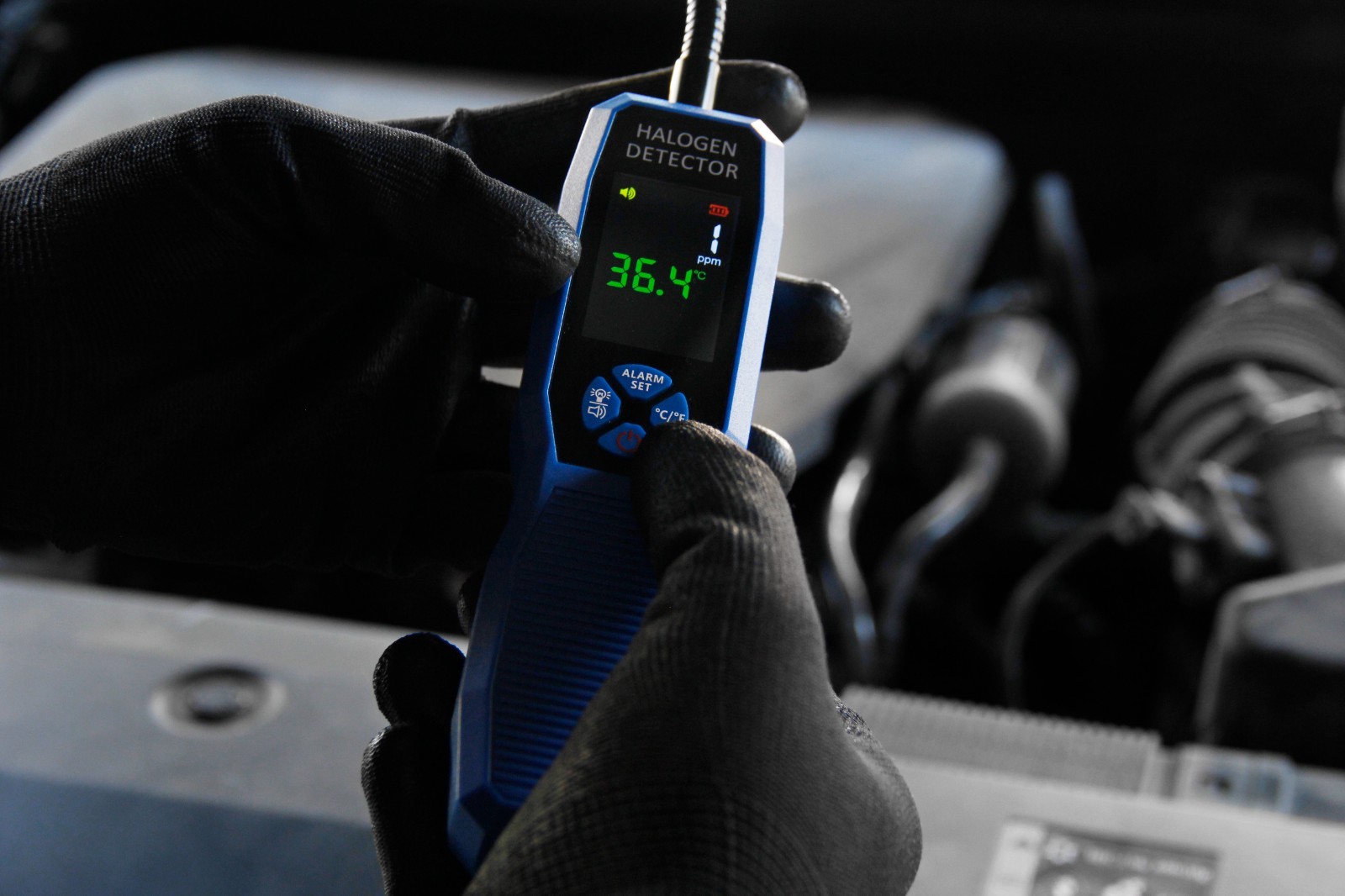 Refrigerant Leak Detector Auto & Halogen Sniffer,LCD Display,R22, R32, R134A