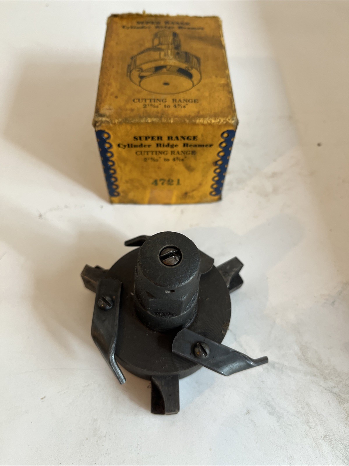 Cylinder Ridge Reamer, No 4721, 2-19/32” To 4-3/16” Bore Range