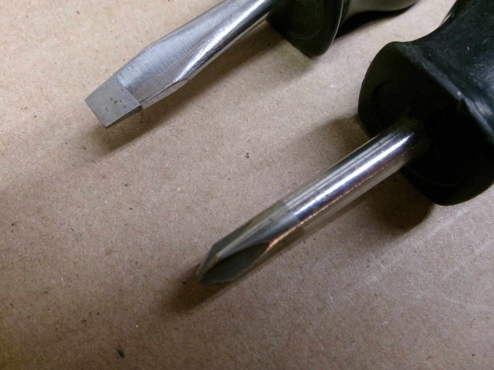 Snap On USA 2-Piece Hard Handle Black Stubby Screwdriver Set