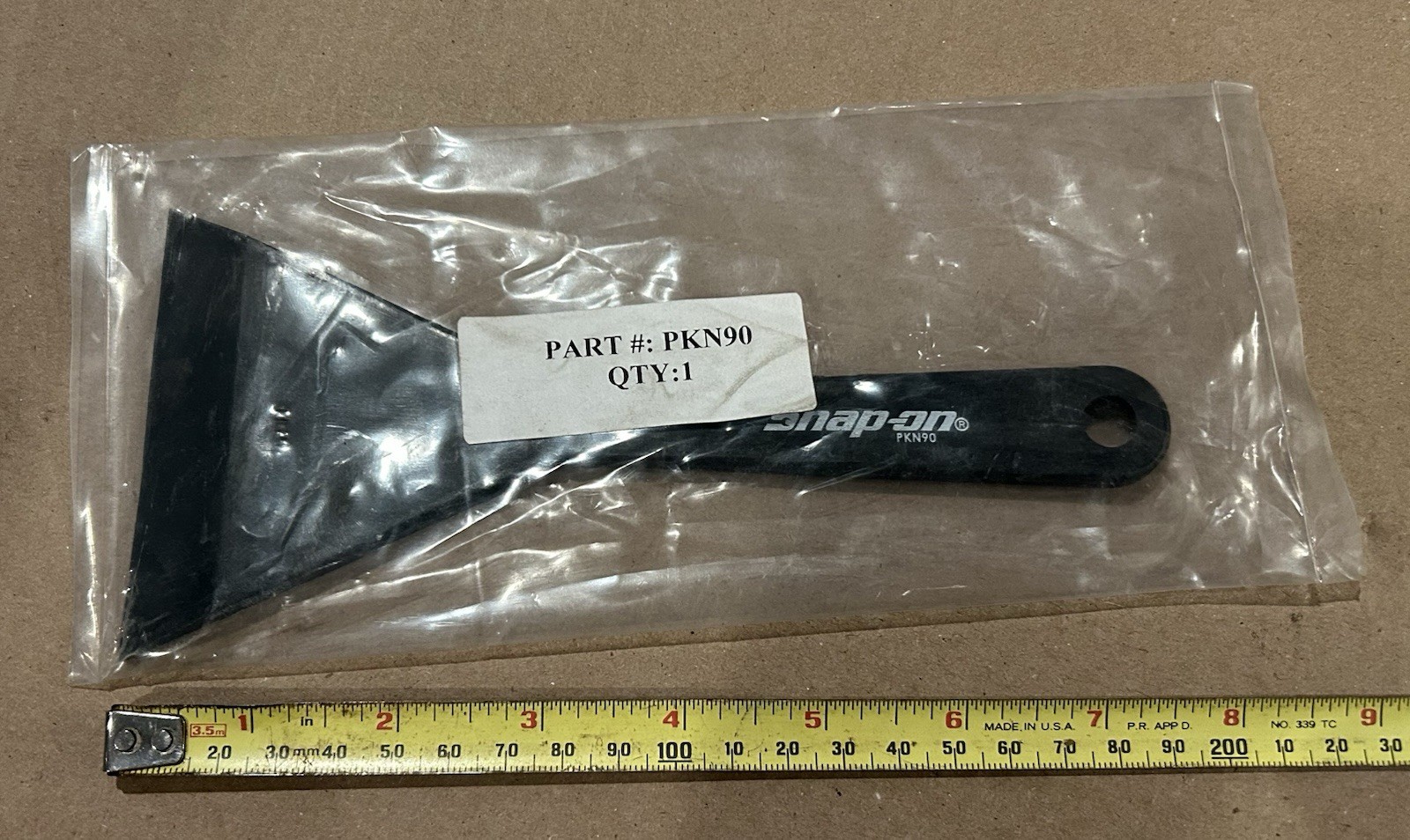 NOS. Snap On Tools Wide Scraper tool Specialty non-marring material PKN90