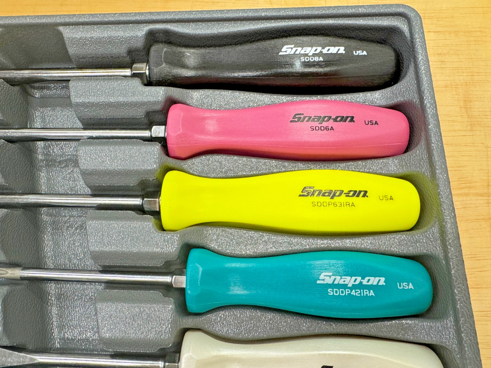 Snap-on Tools USA MULTICOLOR 7pc Hard Grip Combination Screwdriver Set SDDX70AMC