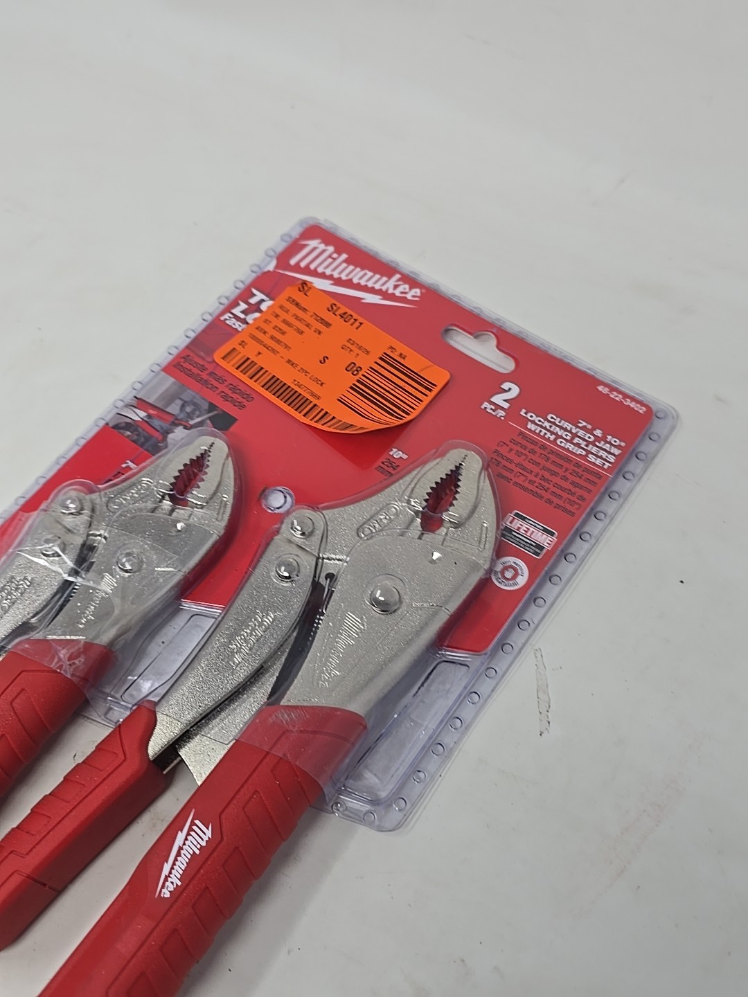 Milwaukee 48-22-3402 2pc 7″ & 10″ TORQUE LOCK Curved Jaw Locking Pliers Set
