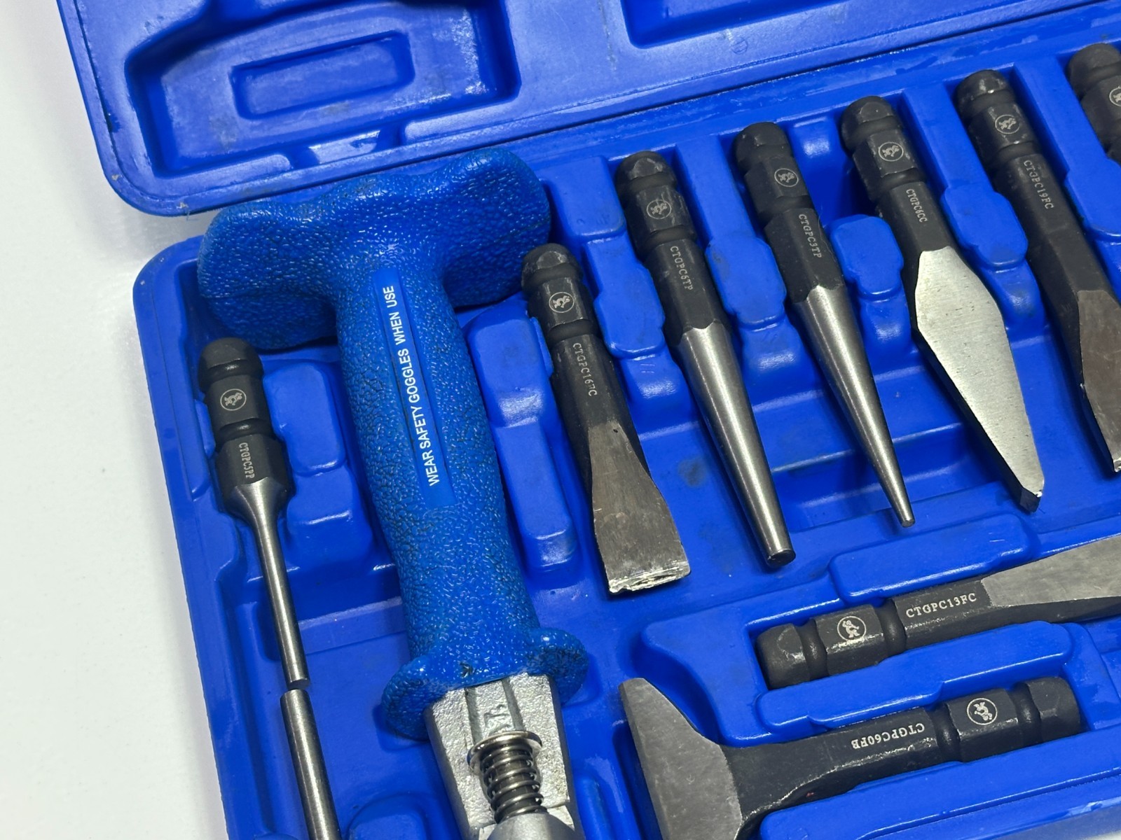 Cornwell Quick Change Drive Handle 14 Piece Punch and Chisel Set CTGPC15KIT