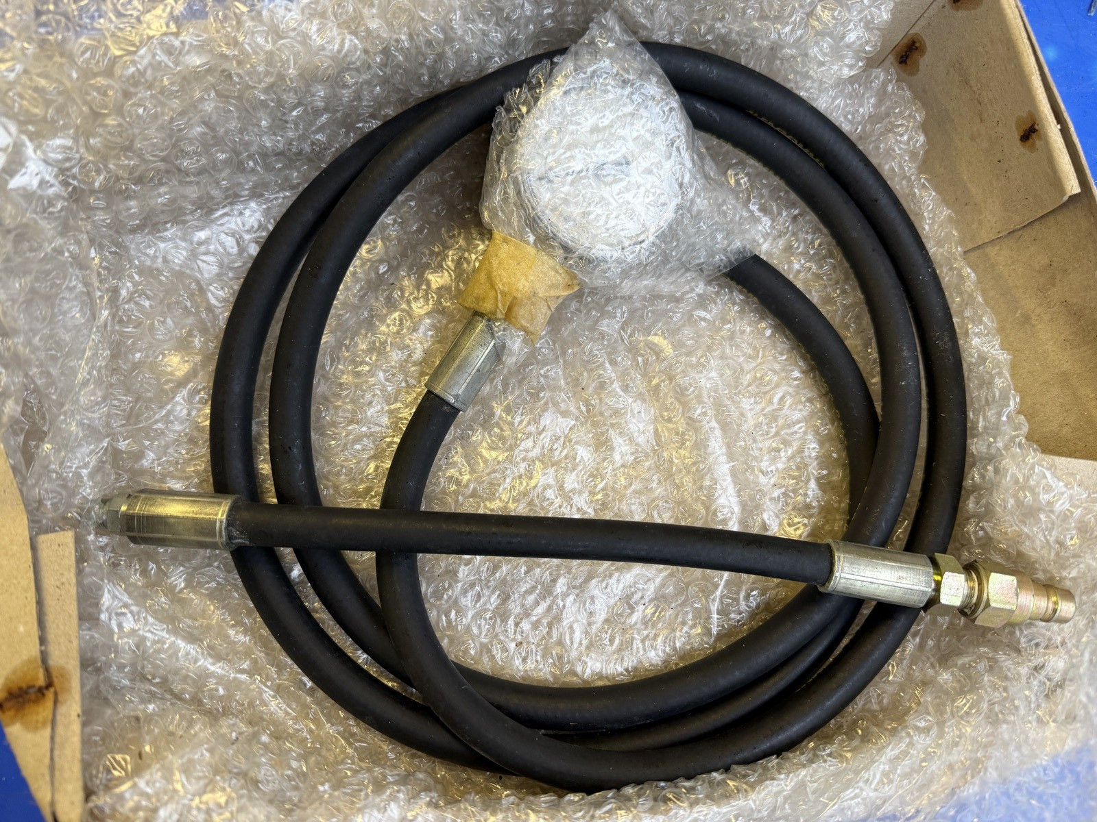 Genuine Mazda Parts – Dealership Tool 49b019901 Oil Pressure gauge