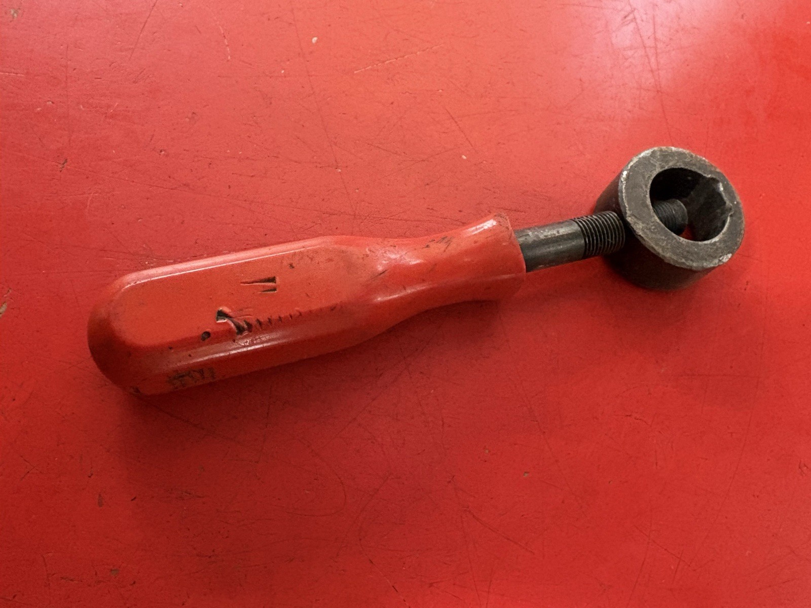 MAC Tools USA Chisel Punch Holder KS10A Red Hard Handle Tool Adjustable