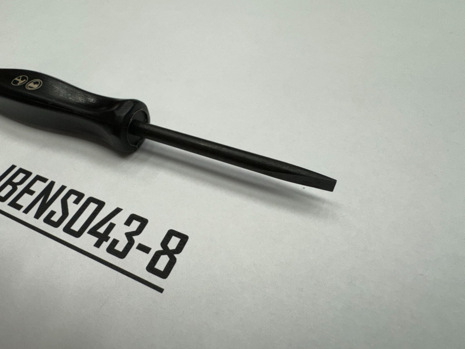 Snap-on Tools USA NEW BLACK 5″ Length Straight Mini Pocket Prybar PBMS5