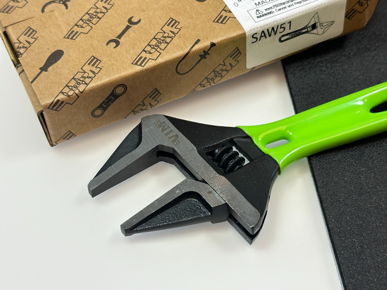VIM 5″ Green Stubby Wide Mouth Opening Adjustable Wrench, Opens to 1-1/8″ #SAW51