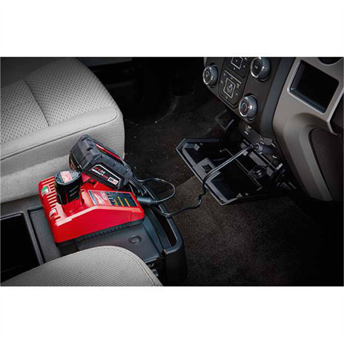 Milwaukee 48-59-1810 M18 & M12 DC Charger