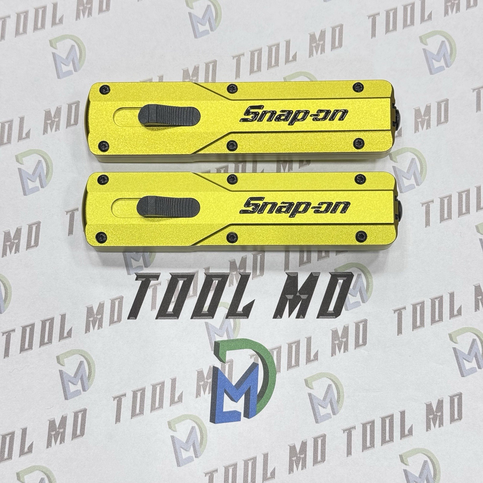 Snap-on Tools 2pc HI VIZ Out The Front Retractable Pry Tool Set PBFT50 PBFT60