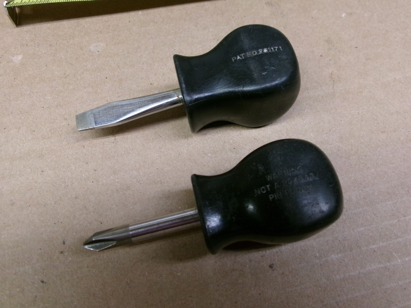Snap On USA 2-Piece Hard Handle Black Stubby Screwdriver Set