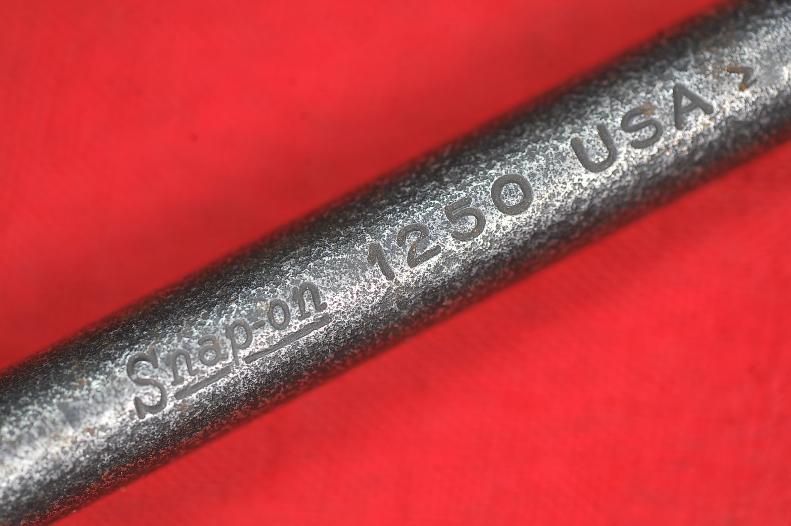 Snap-On 1250 & 2050 Rolling Head Pry Bar plus 2 extra to complete set of 4