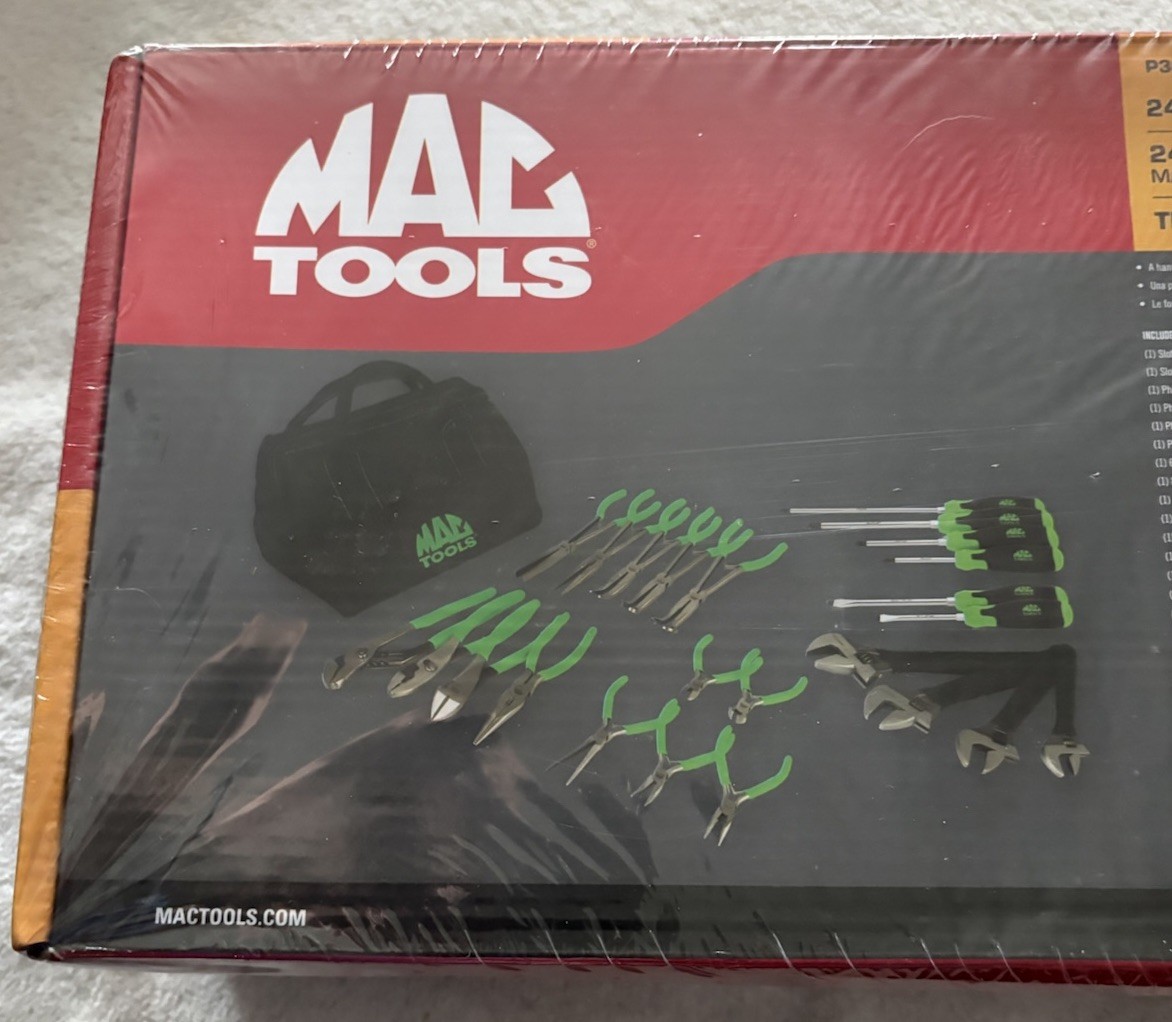 Mac Tools 24 Pc. Tool Set w/Storage Bag (Green)