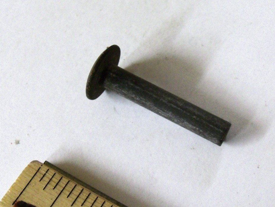 Vtg. Solid Steel 3/16 X 1 Rivet Round 7/16 Dia. Head Vintage