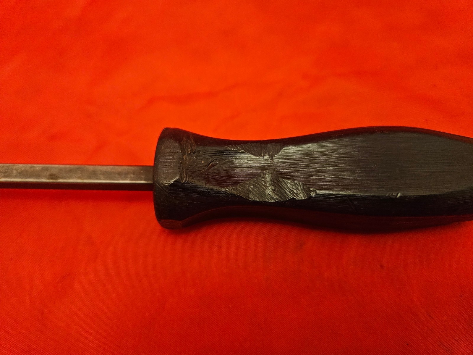 Snap-on SPB8A 7.5″ Curved Head Pry Bar Prybar Black Hard Handle USA S9