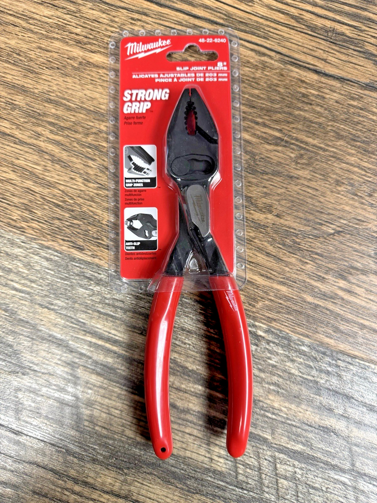 Milwaukee Tools 48-22-6240, 8″ Slip Joint Multi-Function Screw Extraction Pliers
