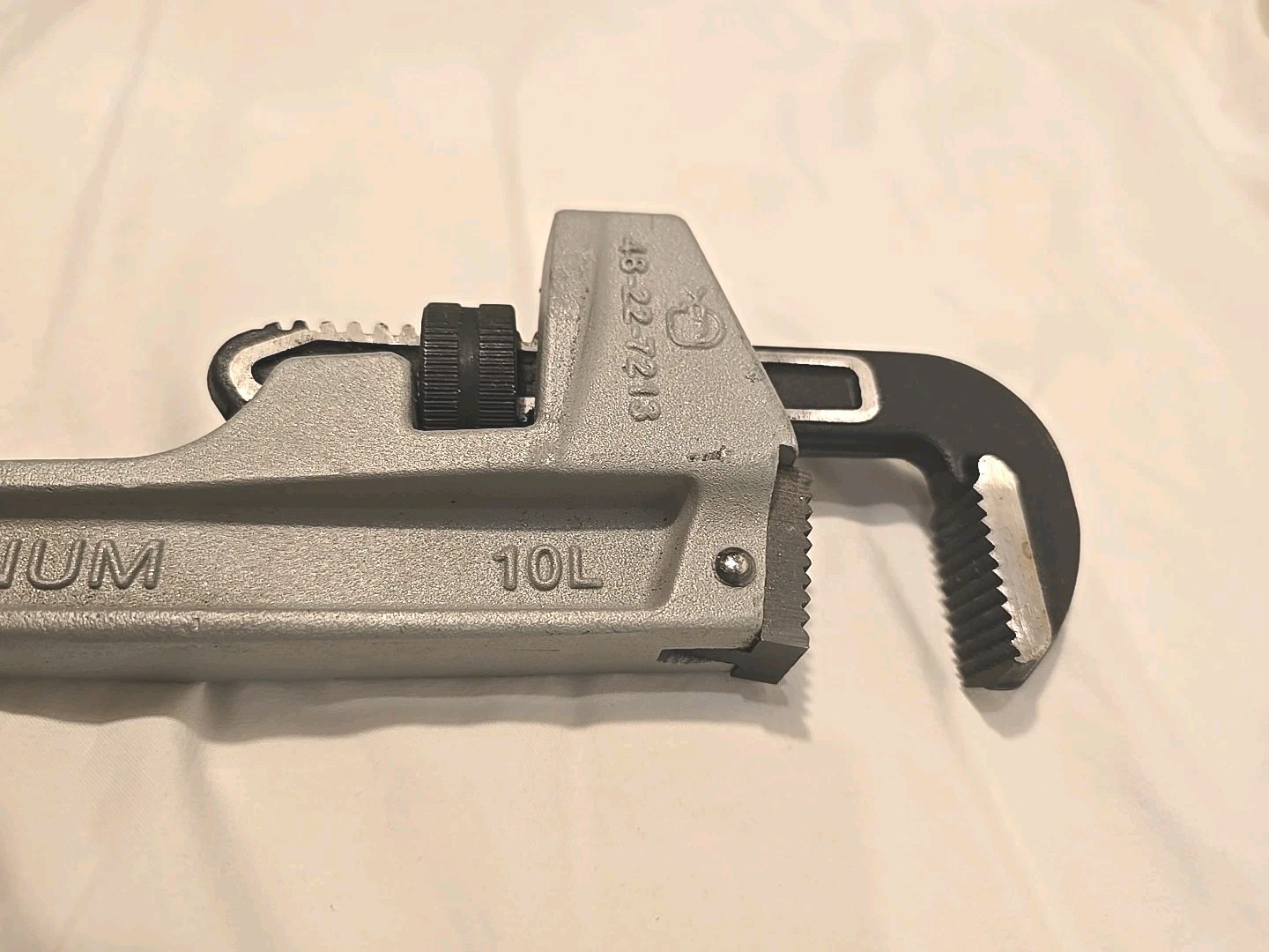 Milwaukee Tool 10L Aluminum Pipe Wrench with POWERLENGTH Handle