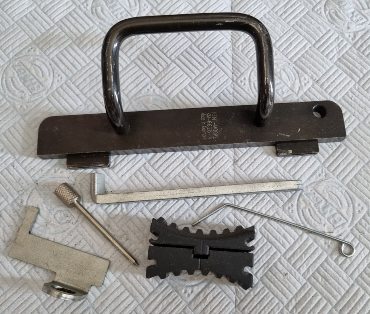 Kent-Moore KM-6628-A Camshaft Locking Tool for Astra G H & others + other tools