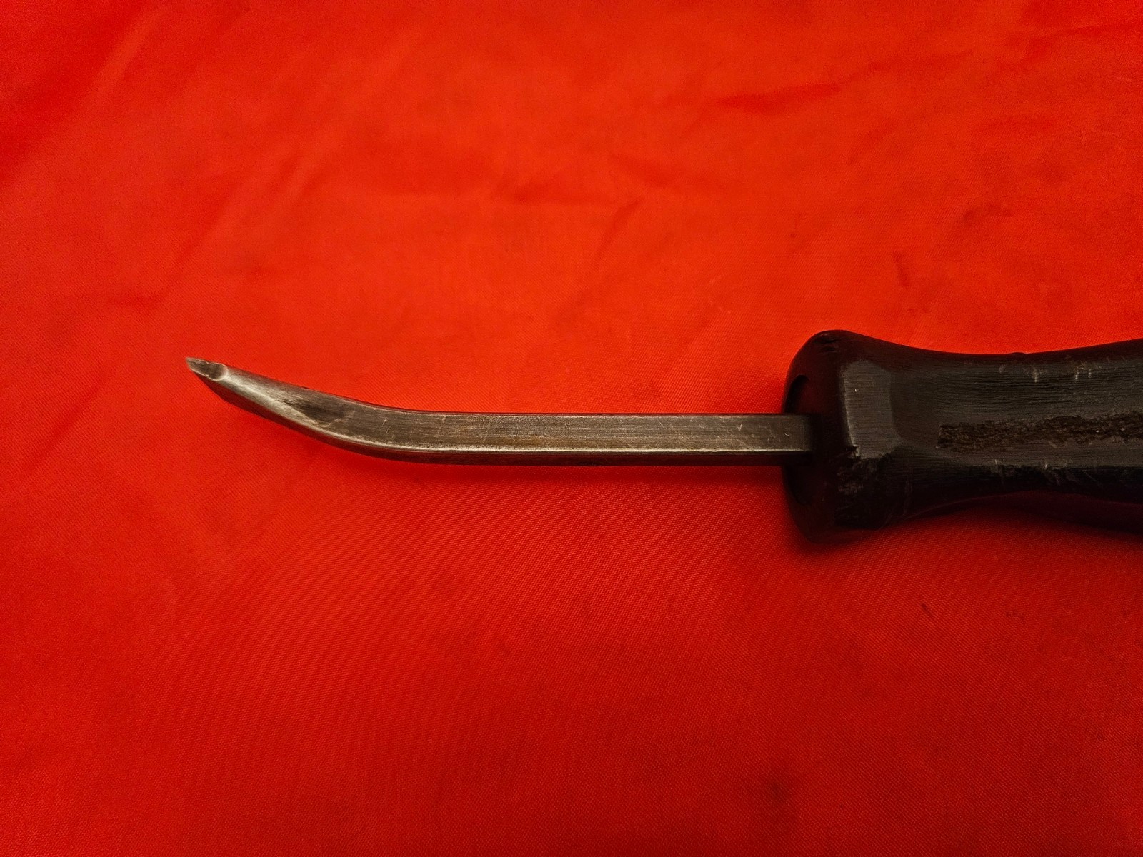 Snap-on SPB8A 7.5″ Curved Head Pry Bar Prybar Black Hard Handle USA S9