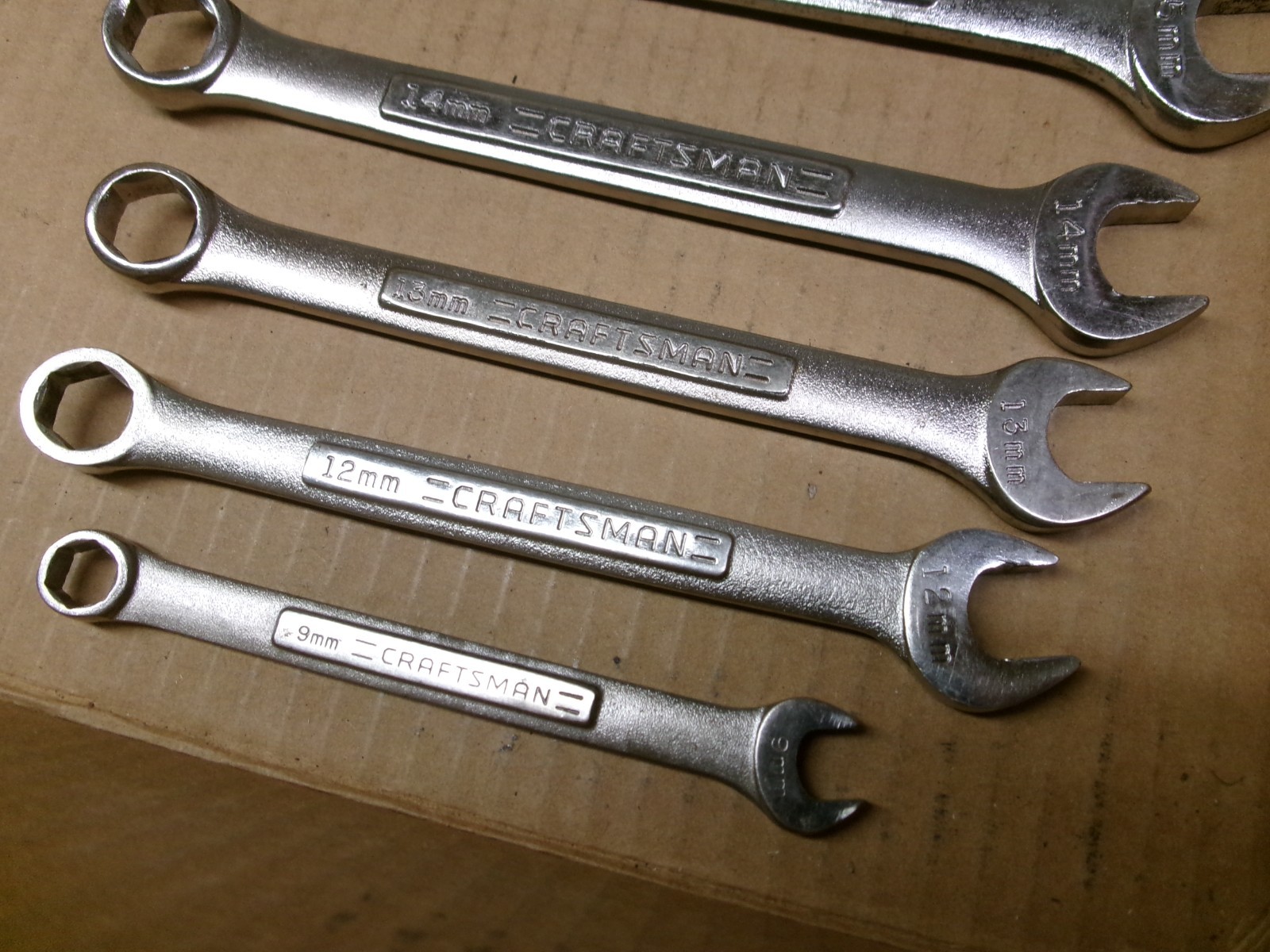 Craftsman 12-Piece 6-Point Metric Combination Wrench Set / Lot