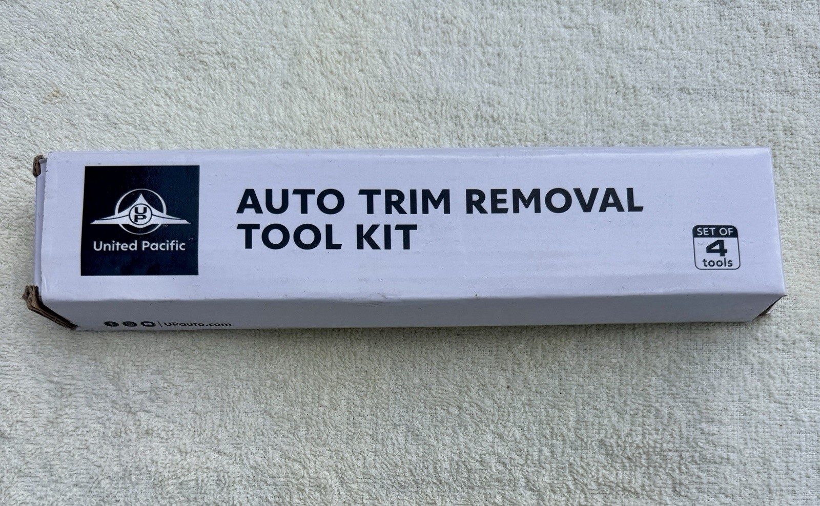United Pacific 99135 Auto Trim Pry removal tool. 4 Pieces. New.